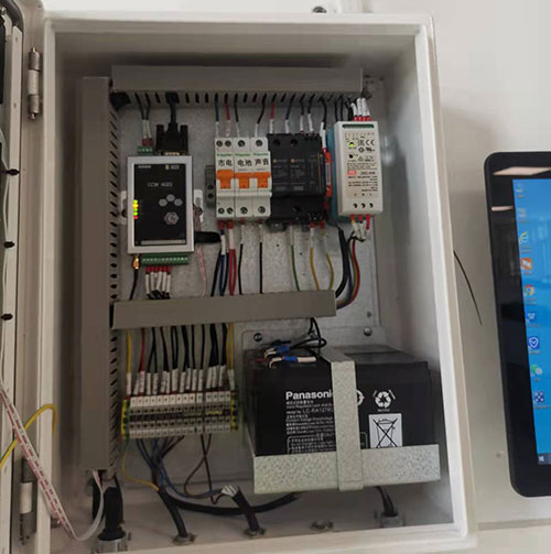 雷電預警系統的內部接線